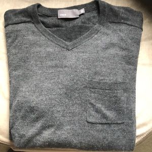 Grey men’s Vince sweater XL